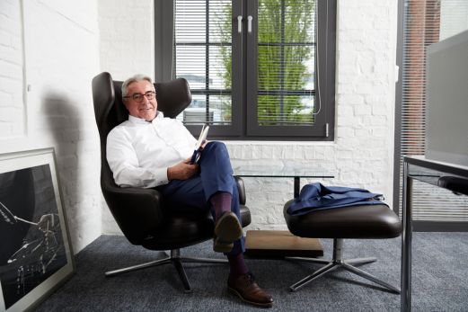 Ausbildung bei Steuerberater – Geschäftsführer Günter Heenen Sessel
